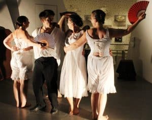 découvrez « Un Parfum de Coquetterie », une création originale de la compagnie Les 3 Coups l’Œuvre au Musée de la Nacre à Méru dans l'Oise. Sortie culturelle et familiale dans les Hauts-de-France